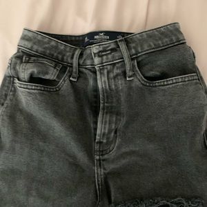 HOLLISTER ULTRA HIGH-RISE VINTAGE STRAIGHT